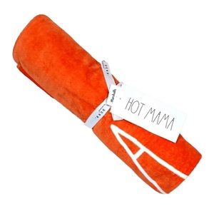 🆕 Rae Dunn HOT MAMA Beach Towel